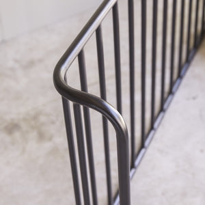 Live - Metal headboard