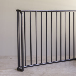 Live - Metal headboard
