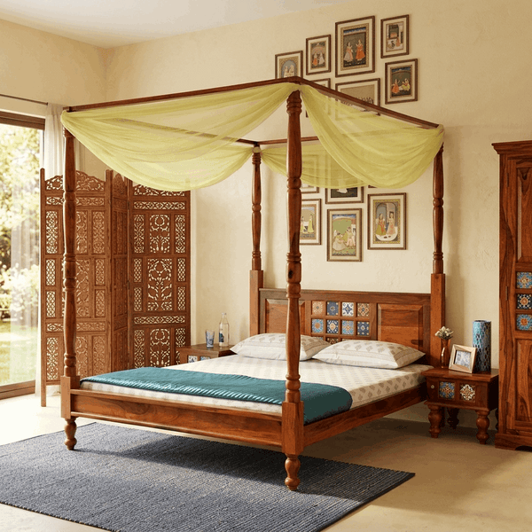 Rangrez Sheesham Wood Queen Size Poster Bed in Honey Oak Finish (60 - 78 inch Mattress Size)