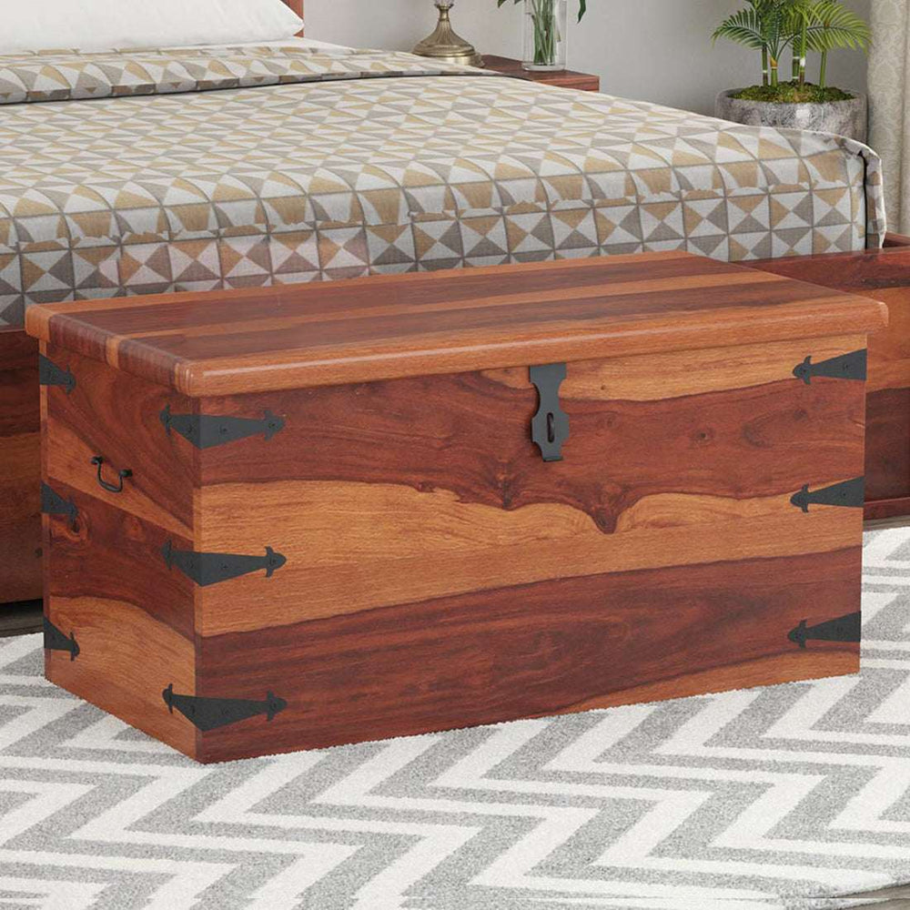 Stainfiled Sheesham Wood Trunk in Rustic Teak Finish