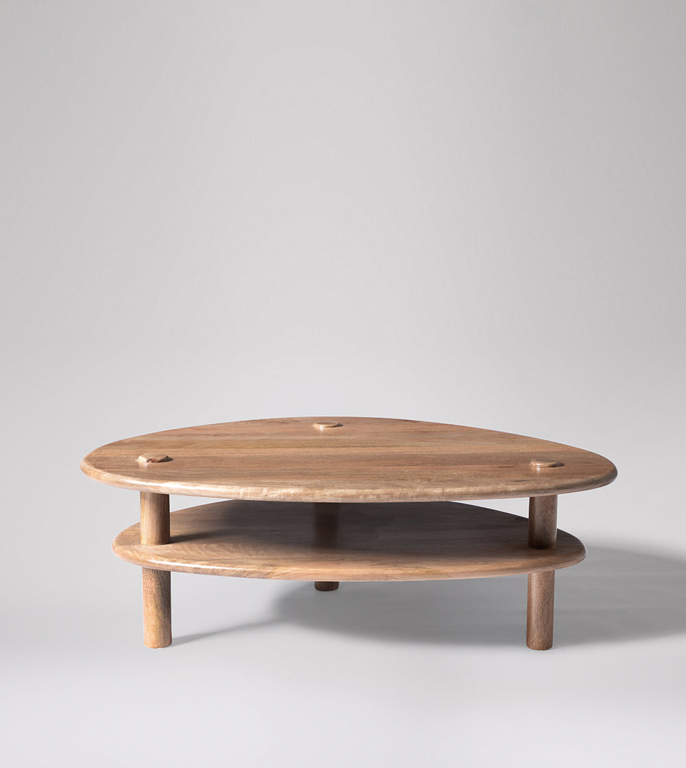 Vway Solid Wood Coffee Table in Natural Finish