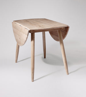 Rond way Solid Wood Dining Table in Natural Finish