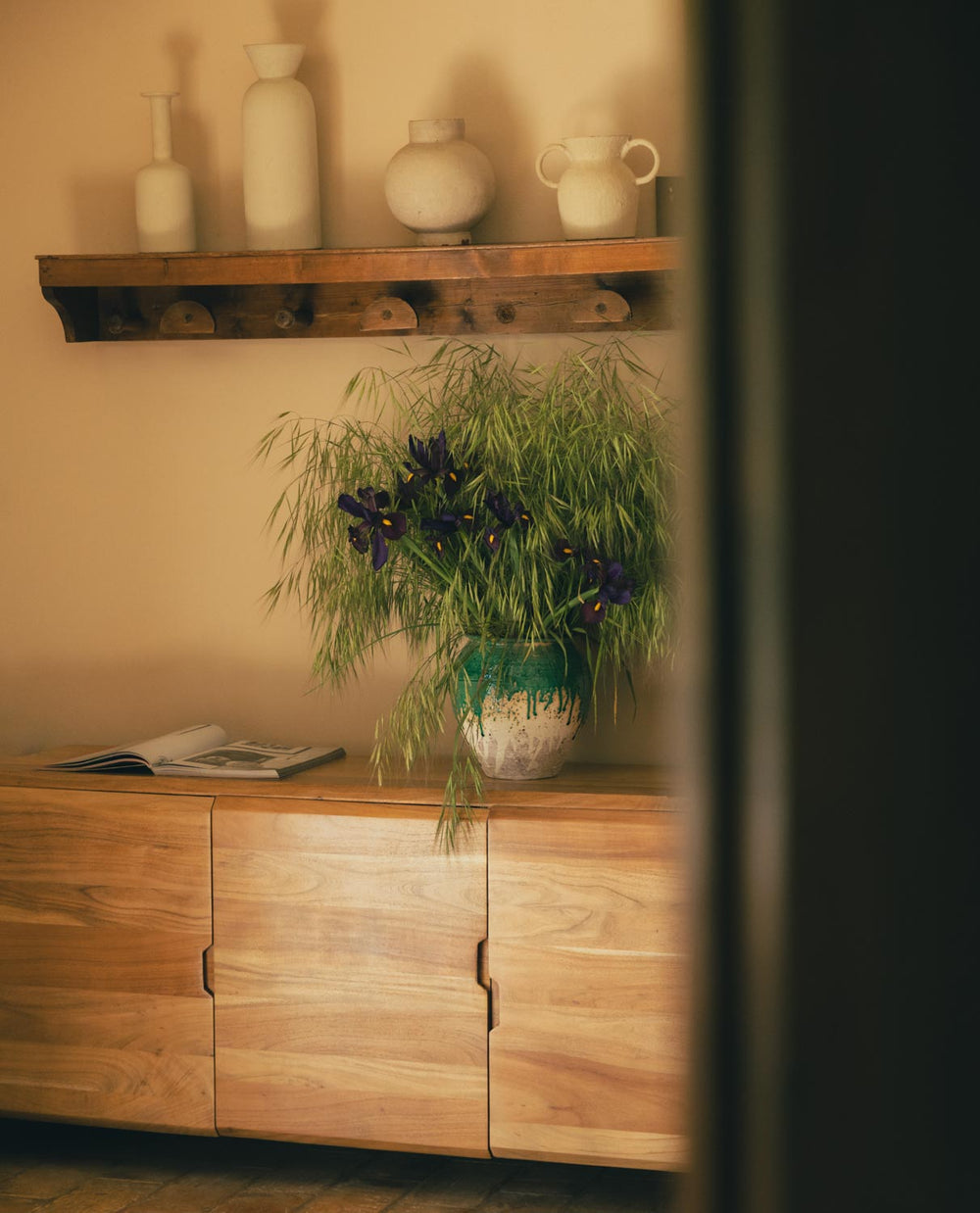 Riverhedge Solid Acacia wood Sideboard with 6 Drawers in Natural Finish