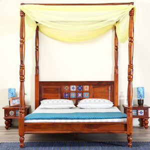 Ciramika Sheesham Wood King Size Poster Bed in Honey Oak Finish